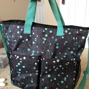Crossbody organizing tote- thirty one